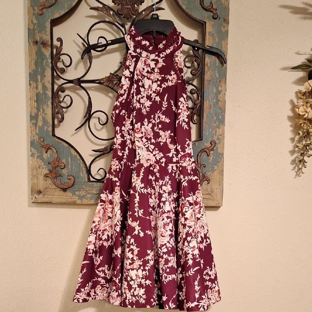🔥🔥CLEARANCE ITEM🔥🔥Red Floral Ruffle Tiered Halter Mini Dress Size 1/2